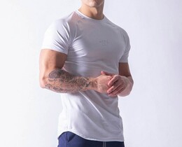 Фото - Мужская спортивная футболка от бренда Lyft белого цвета - Men box
